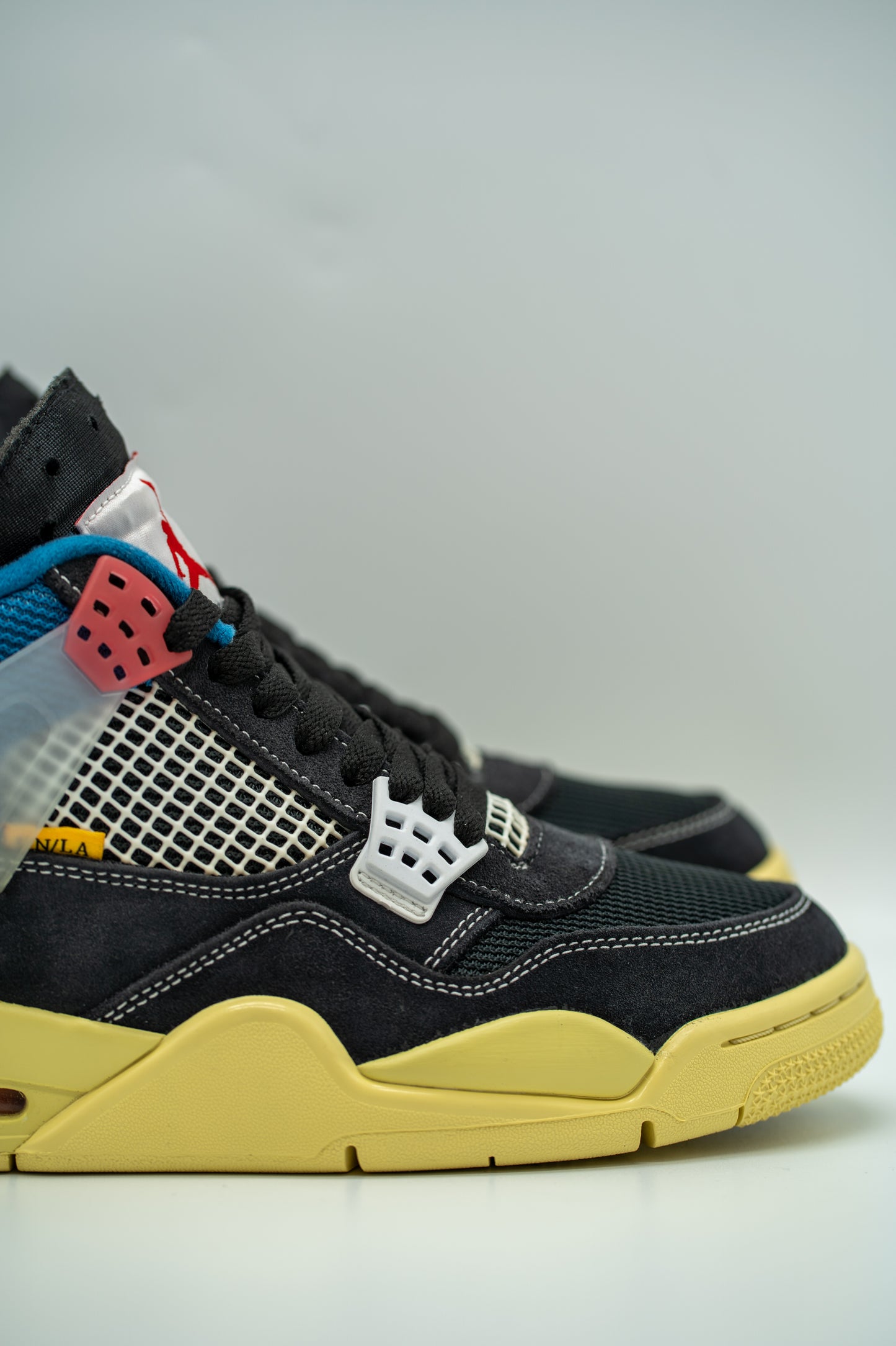 Pre-Owned Jordan 4 (M) Union Off Noir Unstitched