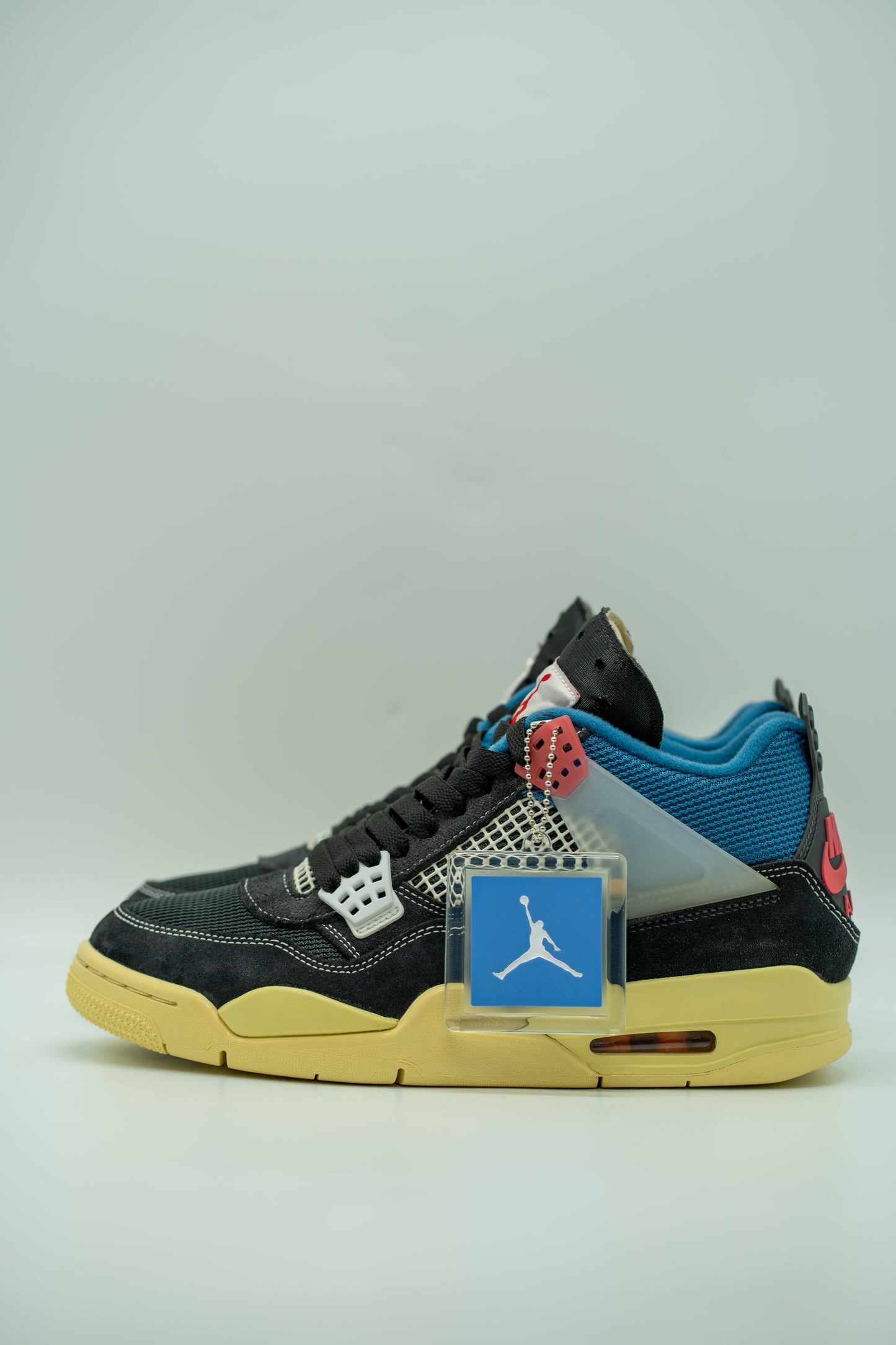 Pre-Owned Jordan 4 (M) Union Off Noir Unstitched