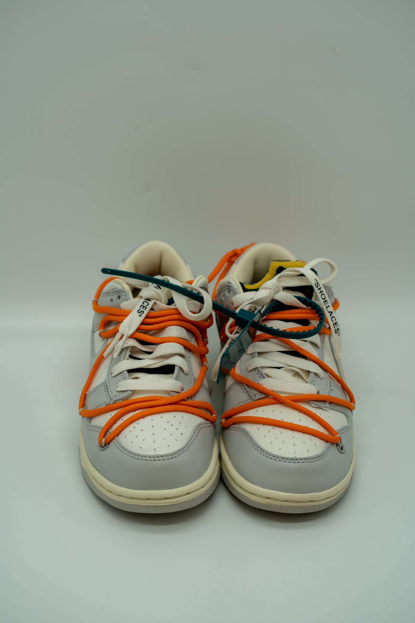 Pre-Owned Nike Dunk Low (M) Off-White Lot 44