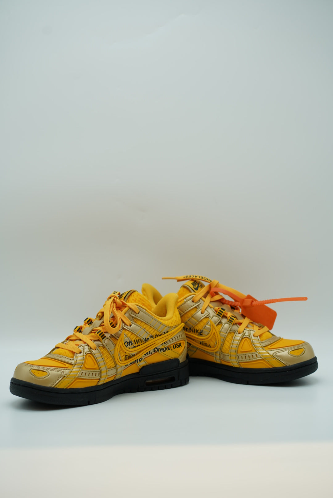 Nike air rubber dunk low off-white university gold | The Valley Store Philippines