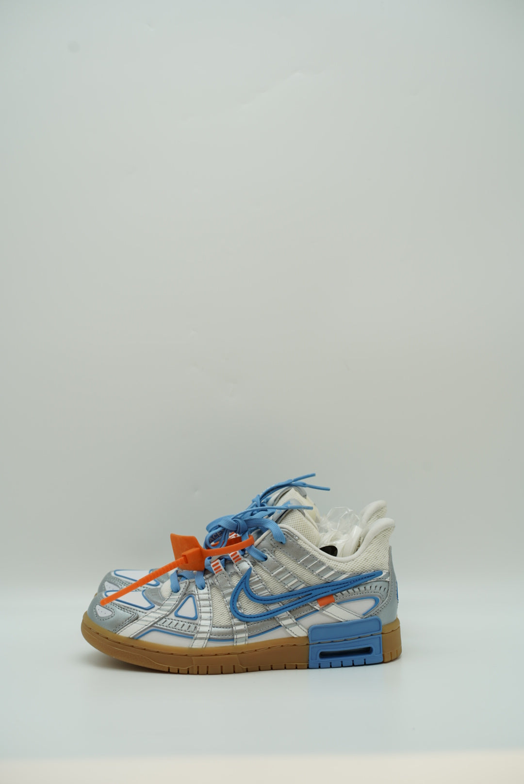 Nike air rubber dunk low off-white unc | The Valley Store Philippines