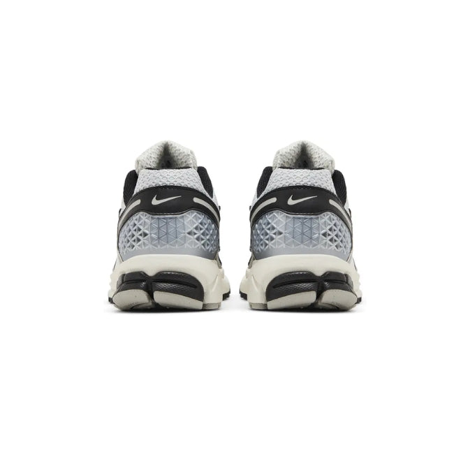 Nike Zoom Vomero 5 (W) Photon Dust Black