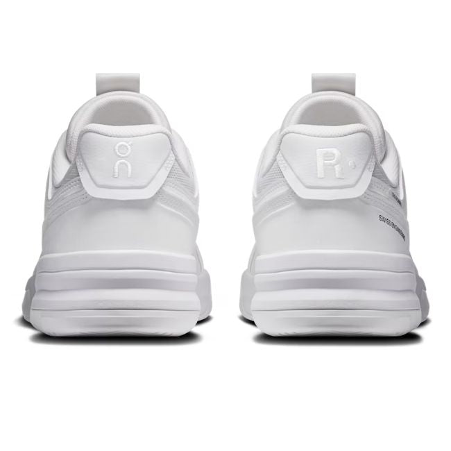 On Running The Roger Pro 2 Clubhouse White Ivory